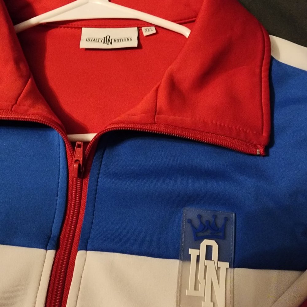 Jacket - Picture 2 of 3